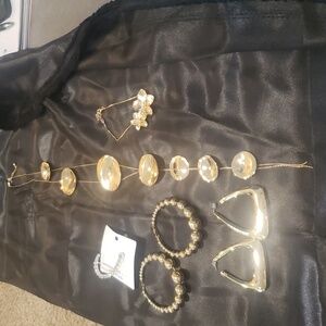 NWT Multiple Jewelry Items.